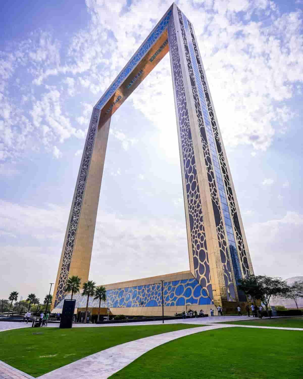 Dubai frame